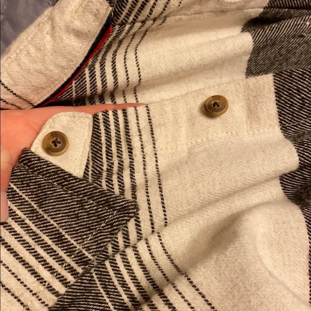 Men’s button down - Picture 2 of 3